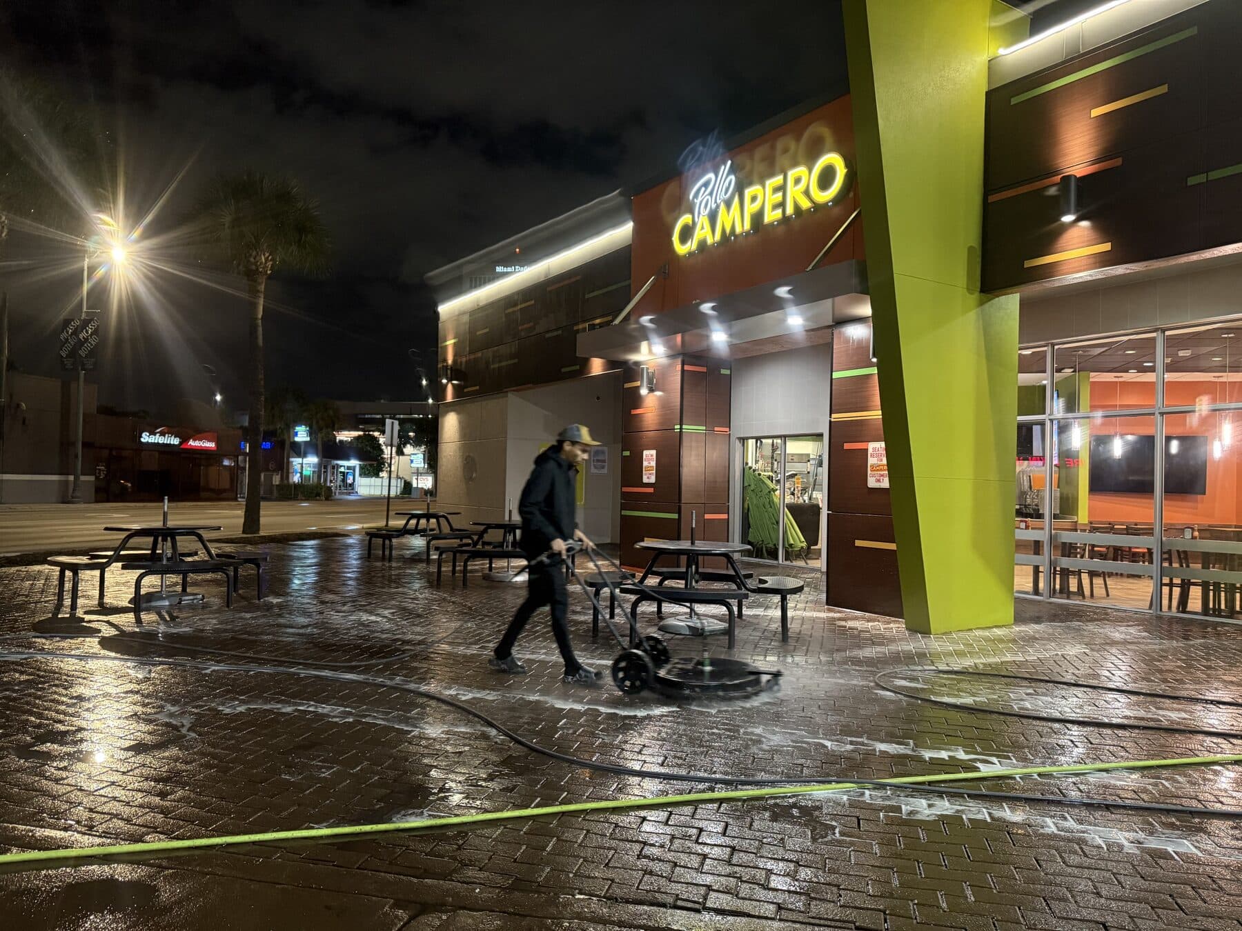 Commercial & Storefront Cleaning